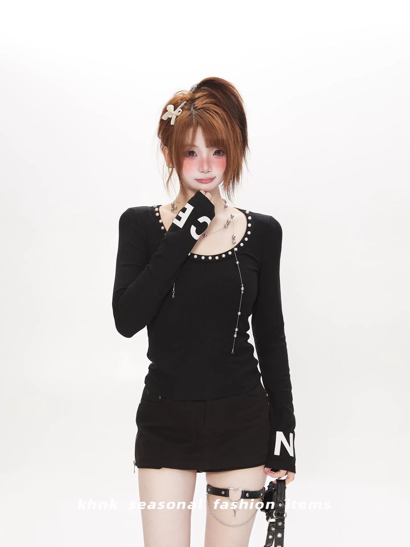 Korean-Style Elegant Pearl-Studded Large-Collar Long-Sleeve T-Shirt for Women – Spring, Chic Pure & Spicy Girl Top, Stylish Base Layer